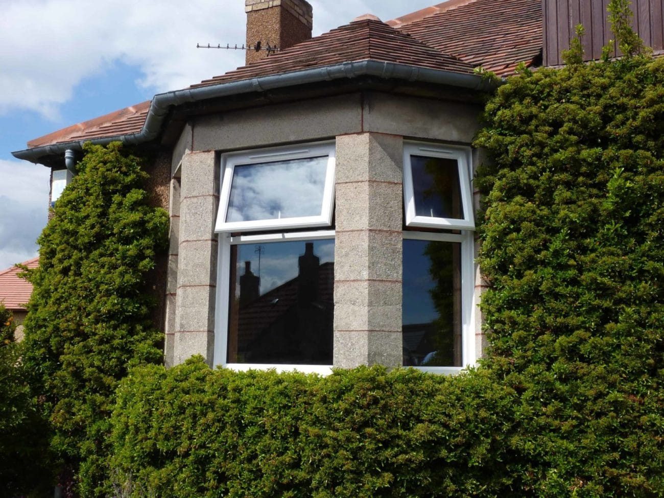 How Long Do Windows Last? 7 Signs It’s Time to Replace Your Windows